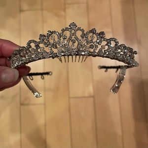 SWAVROWSKY TIARA